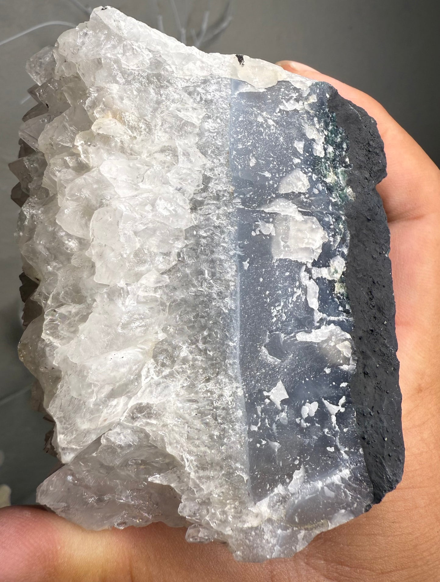 Quartz With agate & Calcite
