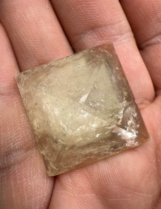 Citrine mini Pyramid
