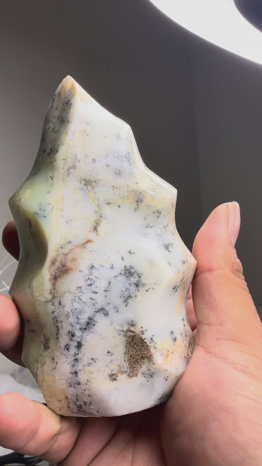 Green Dendetric opal flame