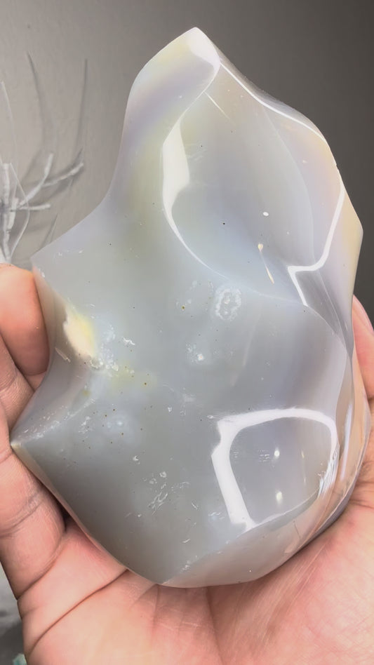 Gray & Yellow Agate Flame